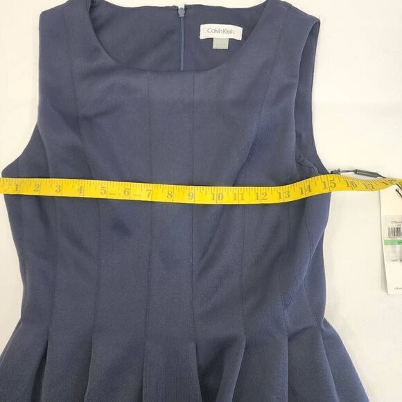 Calvin Klein Size 8 Petite Navy Blue Pleated Fit a Flare Dress S3 NWT - Picture 4 of 7